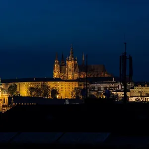 Castle View , Praga Czechy